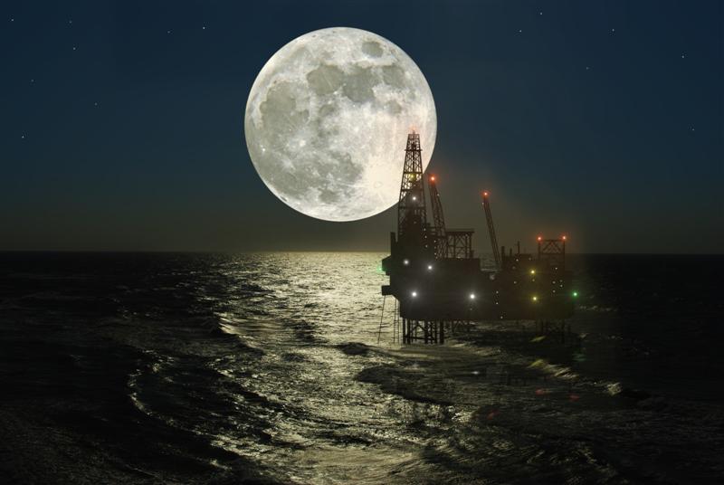 Oil rig at sea (Photo: GettyImages)
