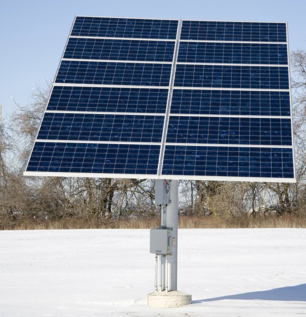 Solar energy panels (Photo: GettyImages)