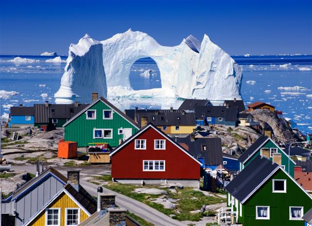 (Photo: Getty Images) iceberg formation, Greenland